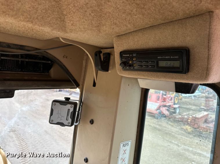 image for item JE9467 2004 Caterpillar 140H  motor grader