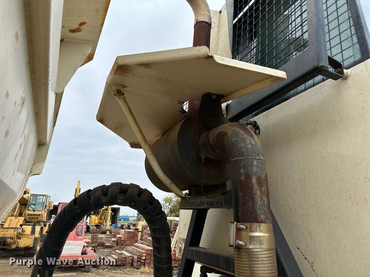 image for item JE9469 2005 Terex TA27  haul truck