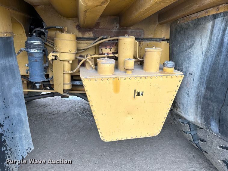 image for item JE9470 1981 Caterpillar 769C  haul truck