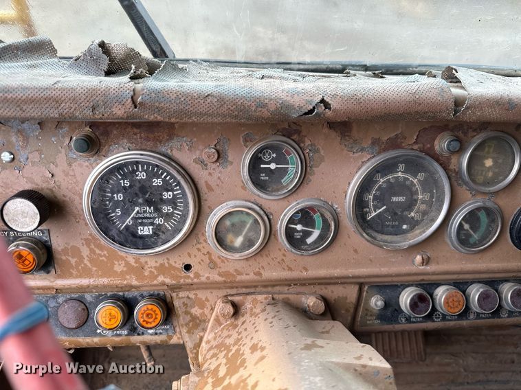 image for item JE9470 1981 Caterpillar 769C  haul truck