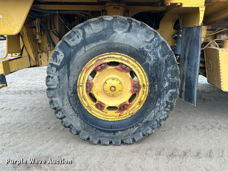image for item JE9470 1981 Caterpillar 769C  haul truck