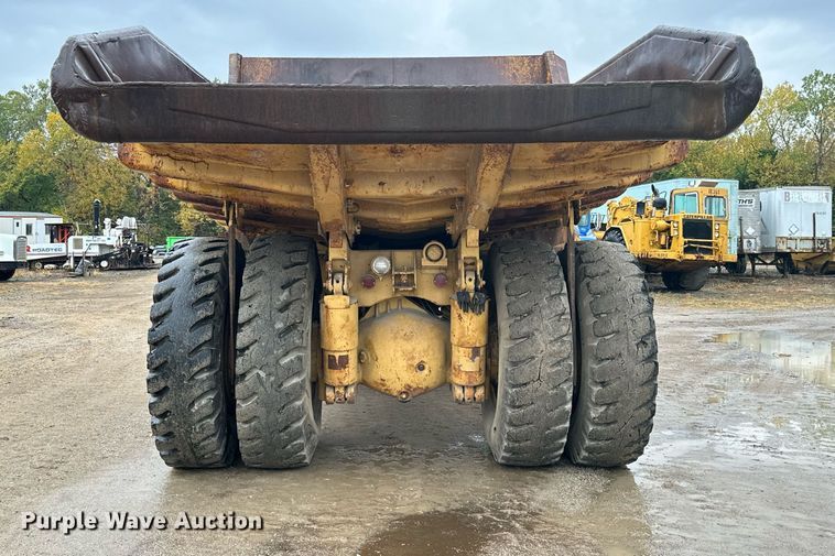 image for item JE9471 1975 Caterpillar 769B  haul truck