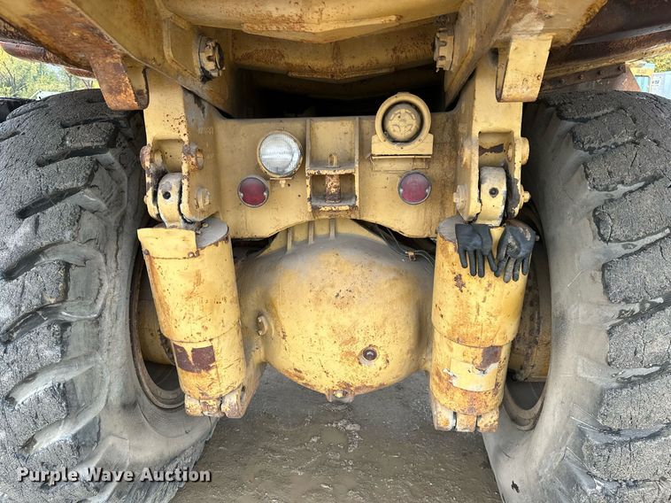 image for item JE9471 1975 Caterpillar 769B  haul truck