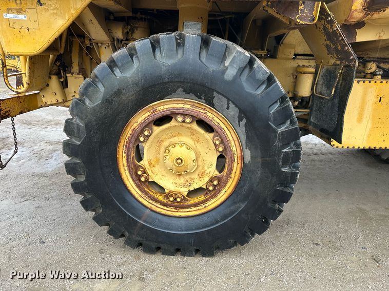 image for item JE9471 1975 Caterpillar 769B  haul truck