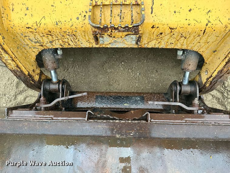 image for item JE9475 2001 Caterpillar 236  skid steer loader