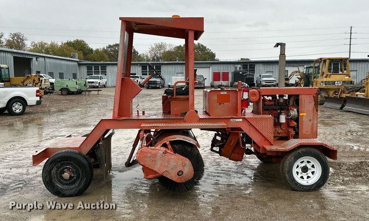 image for item JE9476 1987 Broce RC300  broom