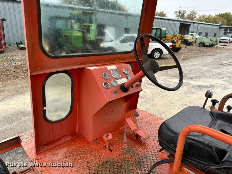 image for item JE9476 1987 Broce RC300  broom