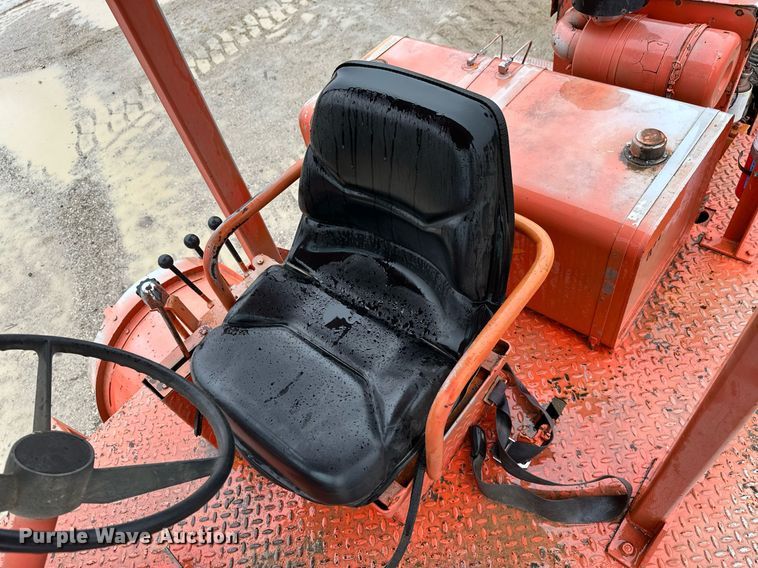 image for item JE9476 1987 Broce RC300  broom