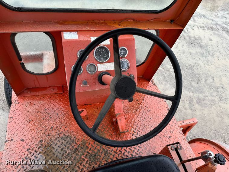 image for item JE9476 1987 Broce RC300  broom