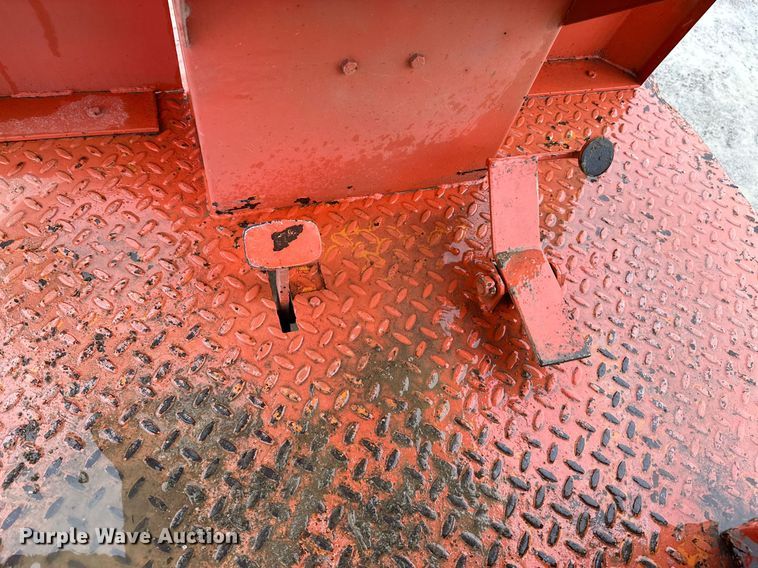 image for item JE9476 1987 Broce RC300  broom