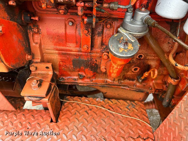 image for item JE9476 1987 Broce RC300  broom