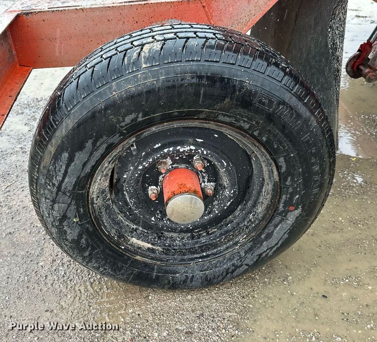 image for item JE9476 1987 Broce RC300  broom