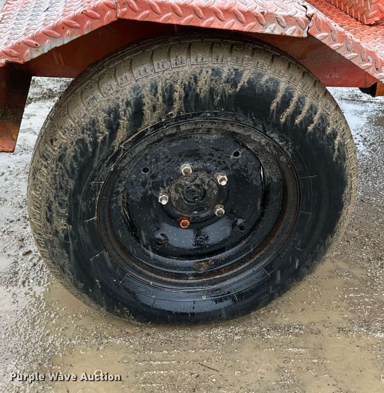 image for item JE9476 1987 Broce RC300  broom