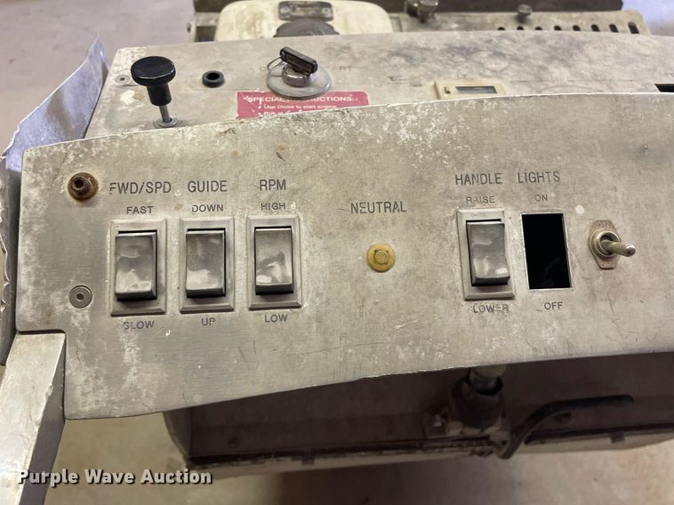 image for item JE9482 Soff-Cut GX3000  concrete saw