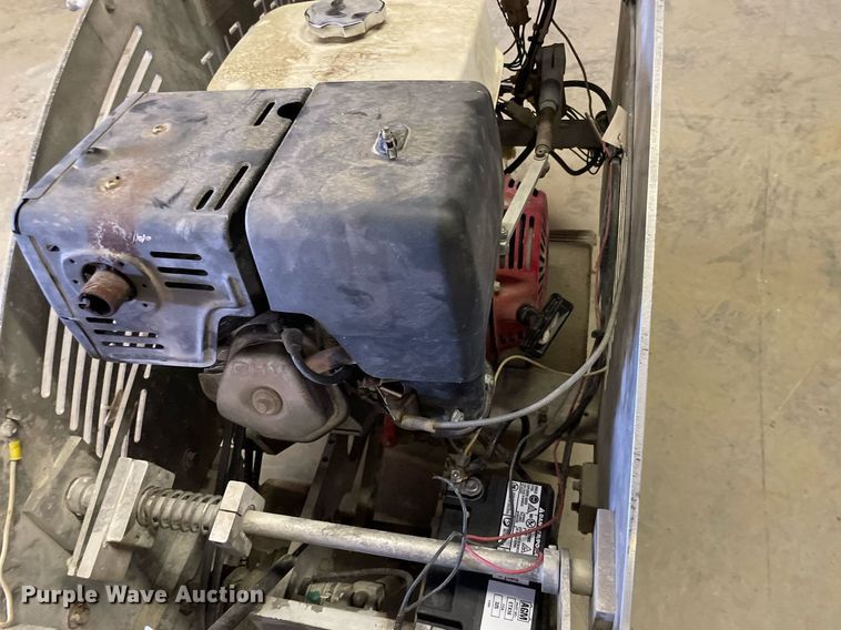 image for item JE9483 (2) Soff-Cut G2000 concrete saws