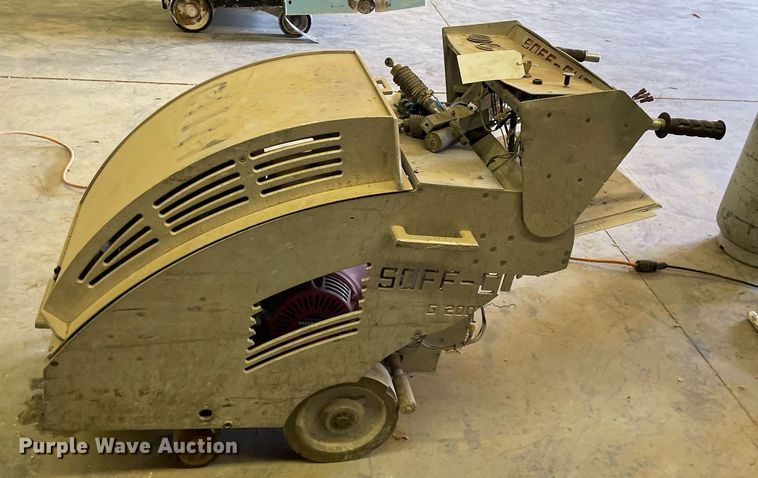 image for item JE9483 (2) Soff-Cut G2000 concrete saws