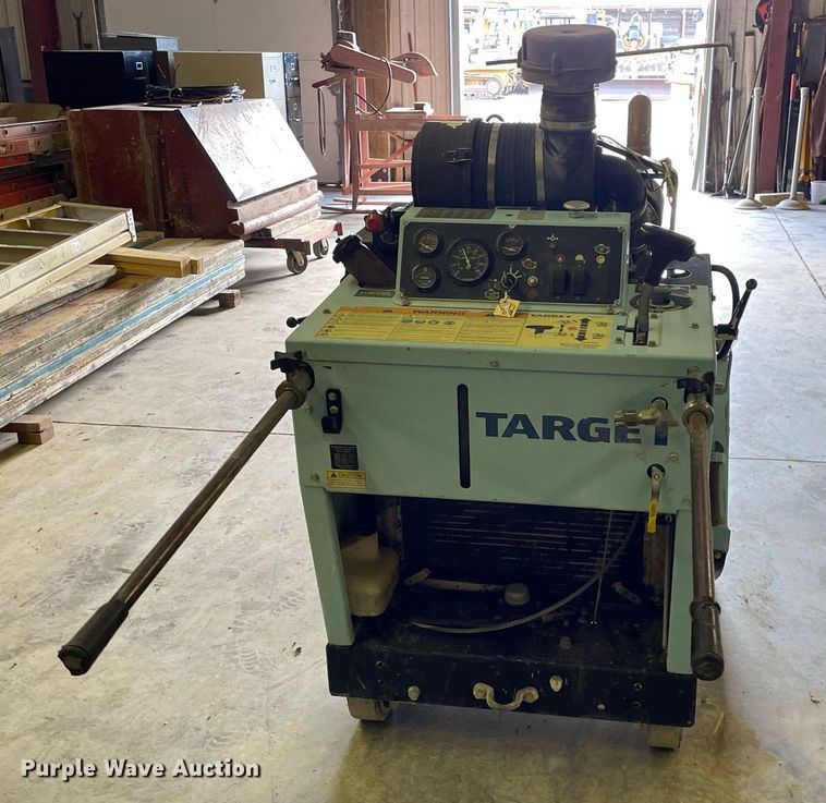 image for item JE9485 2004 Target Pro 66  concrete saw