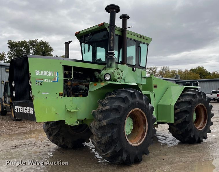 image for item JE9486 Steiger Bearcat ST225  4WD tractor