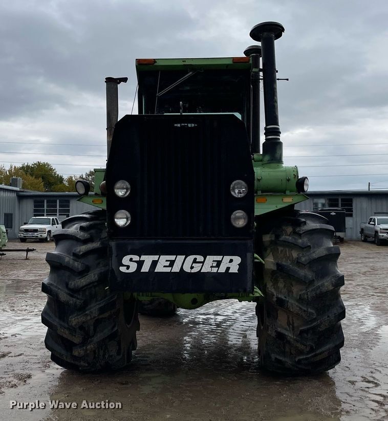 image for item JE9486 Steiger Bearcat ST225  4WD tractor