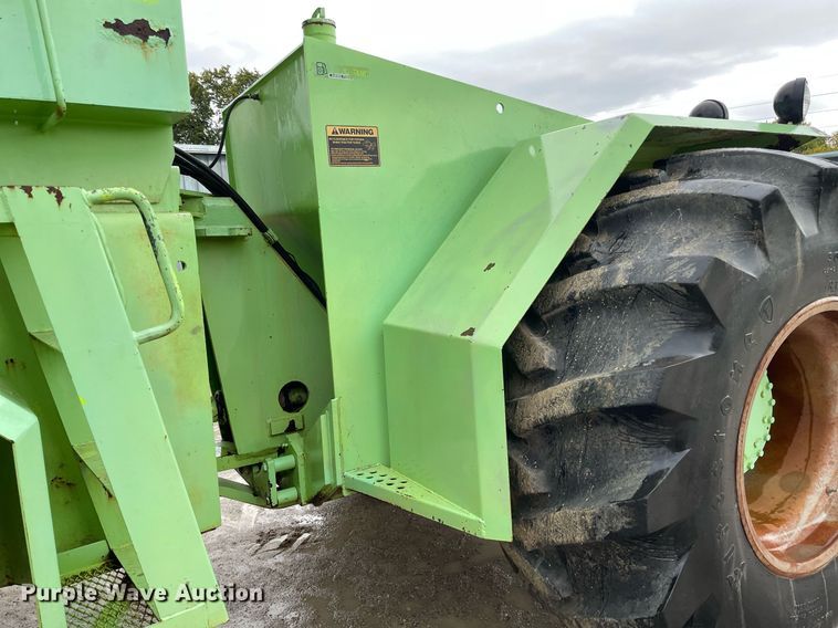 image for item JE9486 Steiger Bearcat ST225  4WD tractor