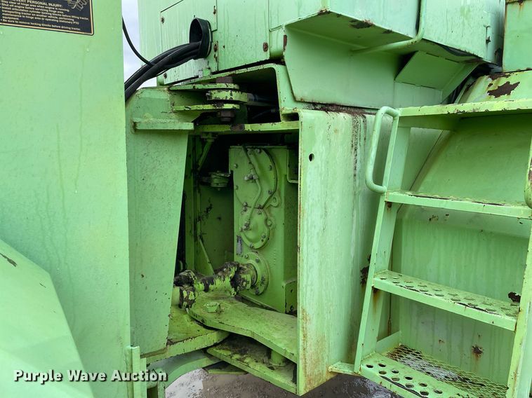 image for item JE9486 Steiger Bearcat ST225  4WD tractor