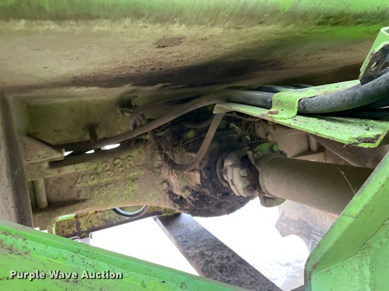 image for item JE9486 Steiger Bearcat ST225  4WD tractor