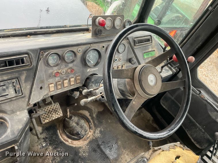 image for item JE9486 Steiger Bearcat ST225  4WD tractor