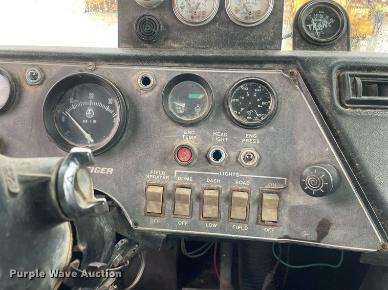 image for item JE9486 Steiger Bearcat ST225  4WD tractor