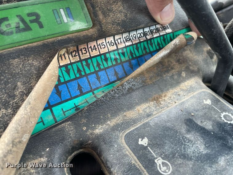 image for item JE9486 Steiger Bearcat ST225  4WD tractor