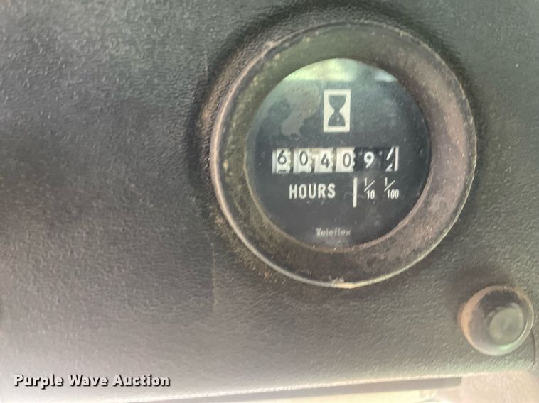 image for item JE9486 Steiger Bearcat ST225  4WD tractor