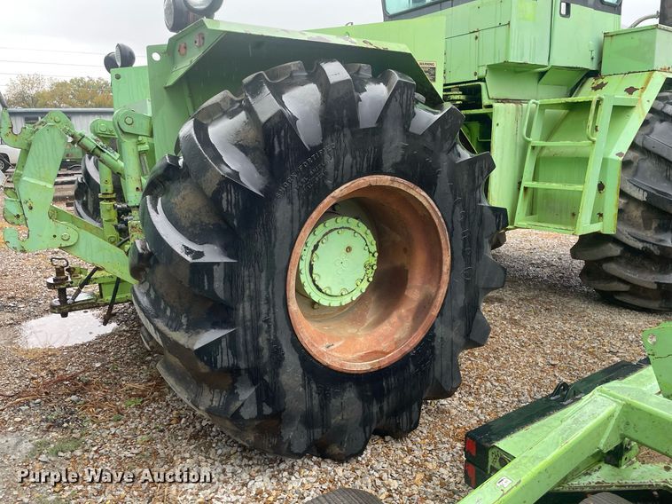 image for item JE9486 Steiger Bearcat ST225  4WD tractor