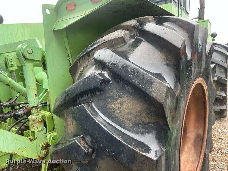 image for item JE9486 Steiger Bearcat ST225  4WD tractor