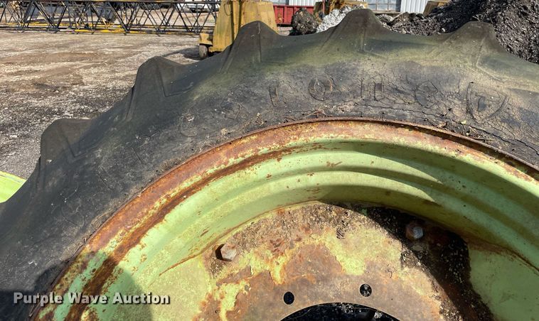 image for item JE9486 Steiger Bearcat ST225  4WD tractor