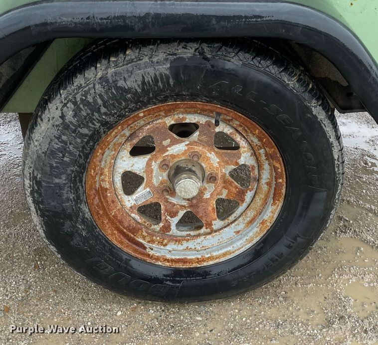 image for item JE9488 2000 Sullair 185  air compressor