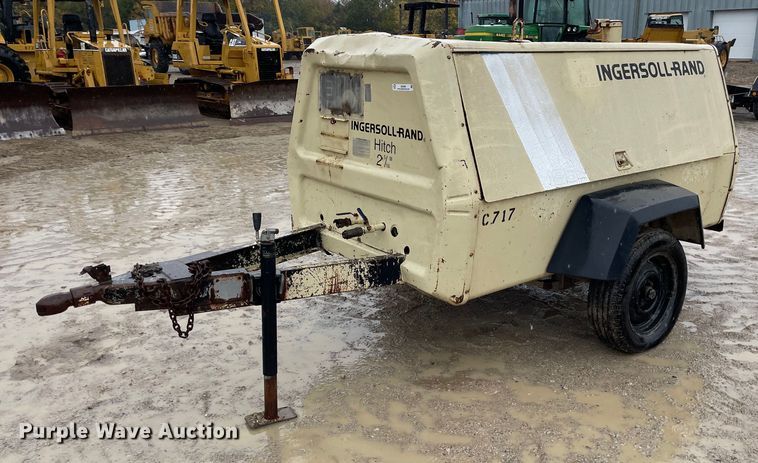 image for item JE9489 1992 Ingersoll Rand  air compressor