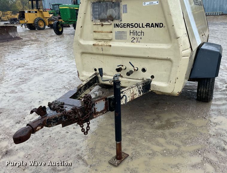 image for item JE9489 1992 Ingersoll Rand  air compressor