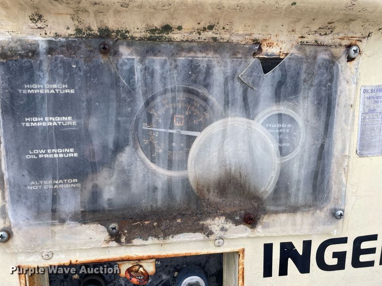 image for item JE9489 1992 Ingersoll Rand  air compressor