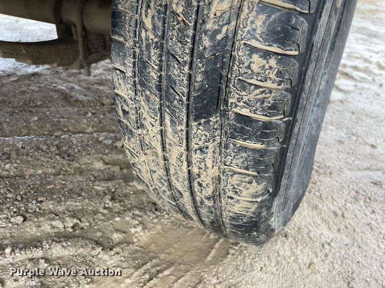 image for item JE9489 1992 Ingersoll Rand  air compressor