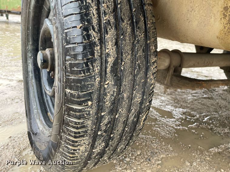 image for item JE9489 1992 Ingersoll Rand  air compressor