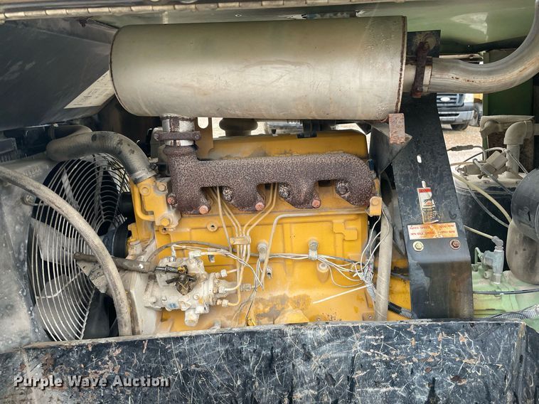 image for item JE9490 Sullair 185  air compressor