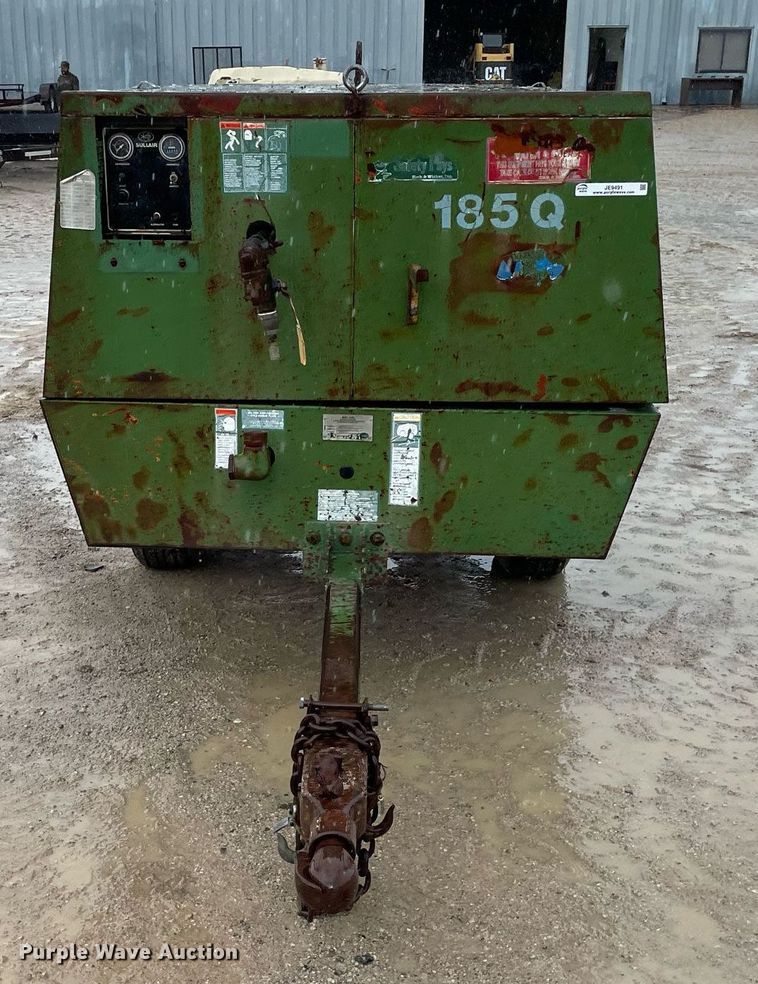 image for item JE9491 Sullair 185Q  air compressor
