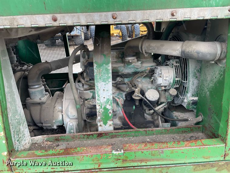 image for item JE9491 Sullair 185Q  air compressor