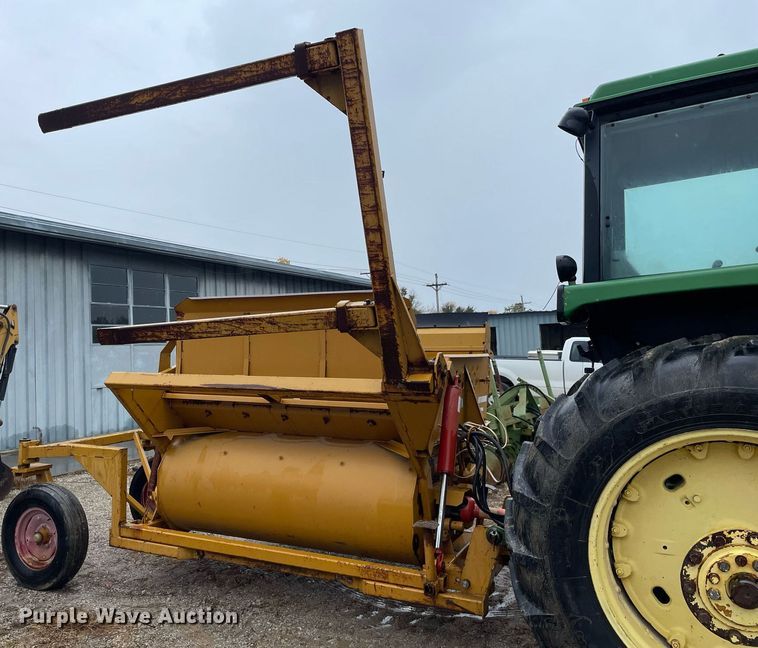 image for item NX9974 Vermeer BB256  bale processor