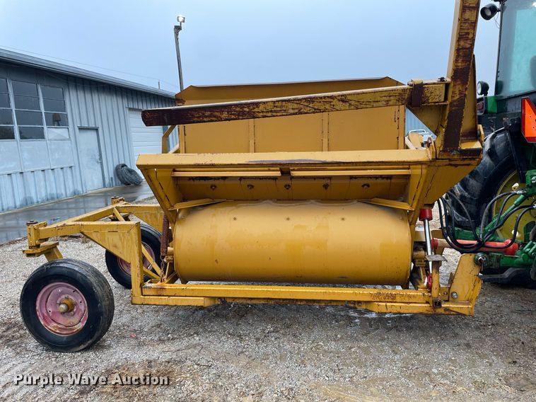 image for item NX9974 Vermeer BB256  bale processor