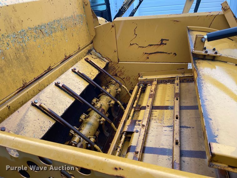 image for item NX9974 Vermeer BB256  bale processor