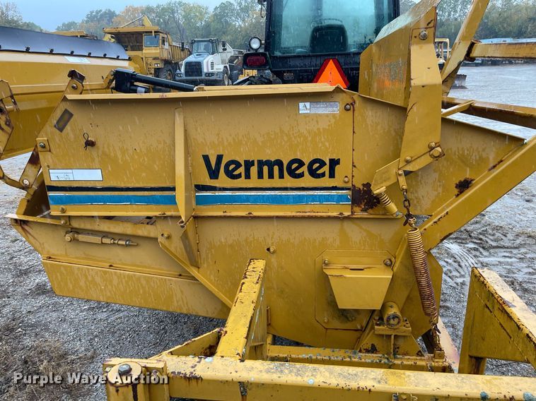 image for item NX9974 Vermeer BB256  bale processor