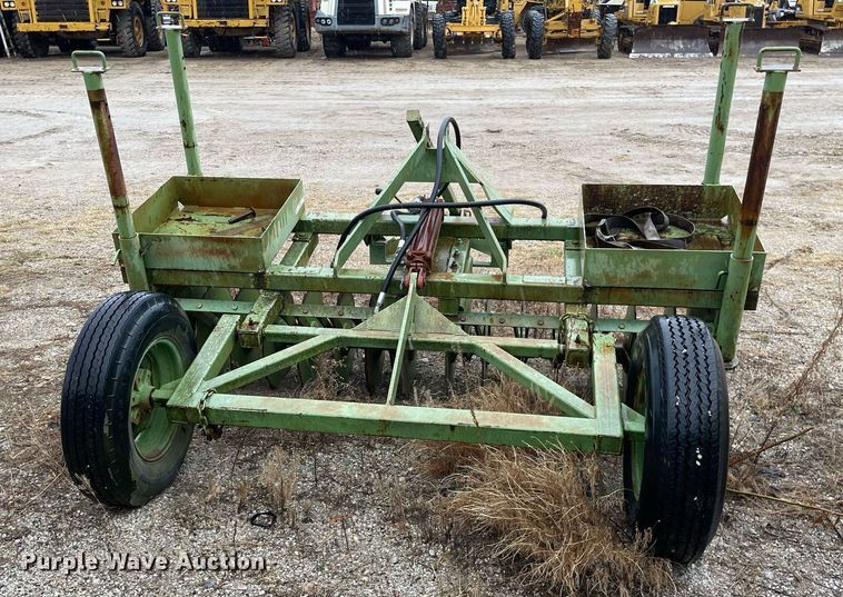 image for item NX9975 Bowie  straw crimper