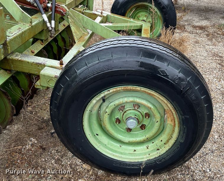 image for item NX9975 Bowie  straw crimper