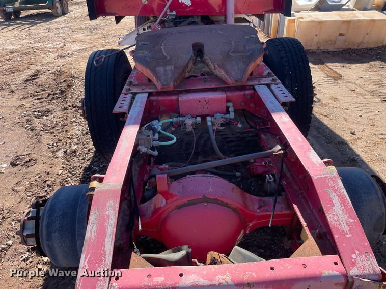 image for item DI3641 2005 International 9200i  semi truck