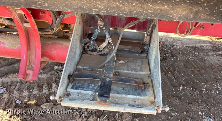 image for item DI3641 2005 International 9200i  semi truck